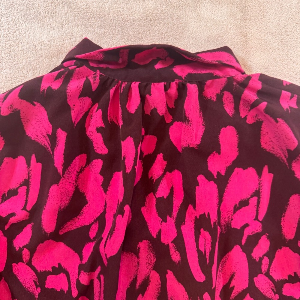 Chic Floral Glam Bow Blouse Sheer Sleeve Abstract Animal Blouse Mob Wife Sz M - Picture 11 of 11